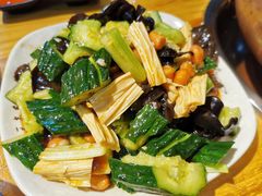 凉拌芹菜腐竹-石记老北京炙子烤肉(松园店)