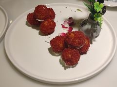 杨梅鳕鱼球-柳莺湖上·湖景餐厅·江南菜(西湖店)