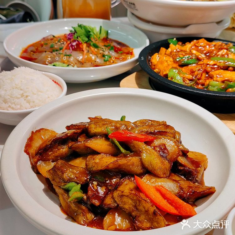 去吉小北吃正宗东北菜，锅包肉嘹咋咧💕