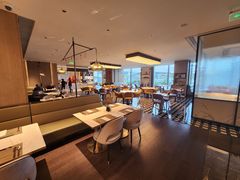 -深圳国际会展中心希尔顿酒店(前海华发冰雪世界店)
