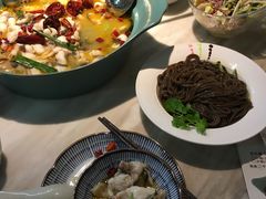 -周渝食惦·酸菜鱼精致川菜(横岗店)