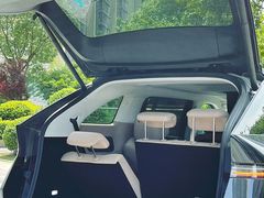 -小鹏汽车体验中心(苏州龙湖狮山天街店)