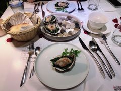 生蚝-The V泽惟·低温慢煮料理