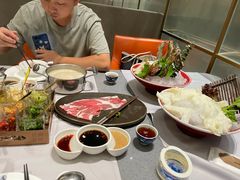 -红鼎豆捞·非遗鲍皇汤火锅(宝丰路店)