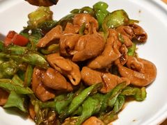 -关东小磨东北菜(上海长风大悦城店)