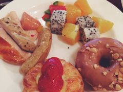 iphone_upload_pic-咖啡苑自助餐厅·中国大饭店