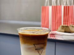 凤梨椰加冰拿铁-Manner Coffee(IFS一楼店)