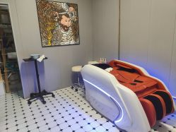 -老男孩男士理容馆·理发·烫染·修面