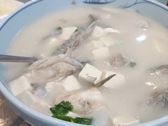 头尾豆腐汤-鹤睦鱼生·啫啫煲·海鲜(保利百合店)