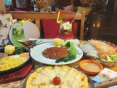 -月亮眼花园餐厅书吧酒吧