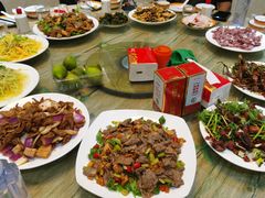 -超越海鲜屋(飞龙物业店)