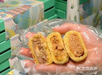 为了买南宋胡记的月饼排到出汗都愿意