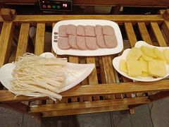 -亮欢寨酸汤鱼(沙冲路店)