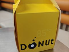 -85度C(生甜甜圈研究工坊·上海局门店)