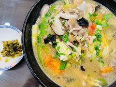 -鸿兴面馆馄饨小笼(稻香店)