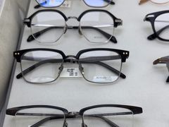 -视野联行眼镜·蔡司·尼康战略合作店(城西银泰店)