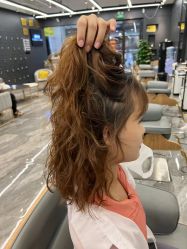 -藤野造型烫染·漂发