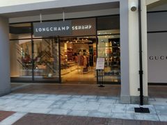 -Longchamp(佛罗伦萨小镇奥特莱斯店)