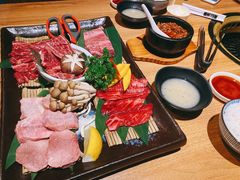 -炼火烤肉店