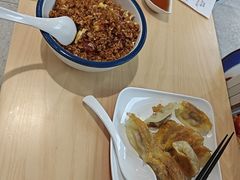 -肥叔锅贴(上沙路店)