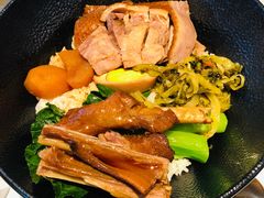 卤水鹅肉饭配潮州酸菜-MR鹅外
