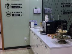 -茂菊口腔连锁(浦东南路店)
