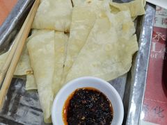 油饼半张-教师之家赵家羊汤馆(东青龙街店)