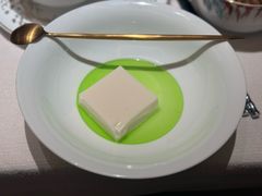 斑斓杏仁豆腐-華府Deluxe(兴业太古汇店)