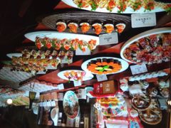 -雍容荟帝王蟹活龙虾展台自助(IFS黑金店)