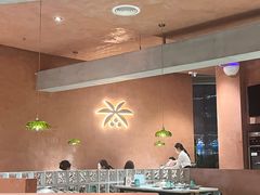 -喃喃椰·糟粕醋·椰子鸡火锅(七堡花园店)