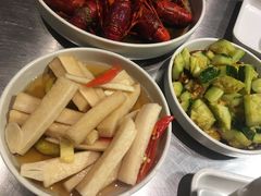 -龙巢盱眙龙虾·牛蛙·烧烤宵夜(八卦岭店)