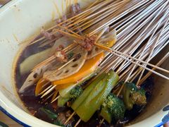 -拈签一笑黄牛肉辣卤串串