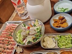 -明洞阿姨·韩式酱蟹烤肉·创意料理(三元桥店)