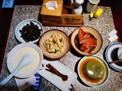 民国美龄粥-南京大牌档(香港广场店)