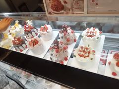 -花花卷卷·鲜食蛋糕(静安久光百货店)