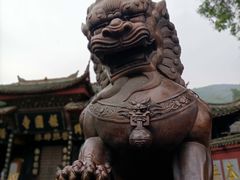 -峨眉山报国寺
