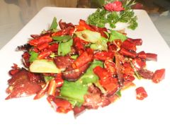 蒜椒炒牛肉-城外驿餐厅