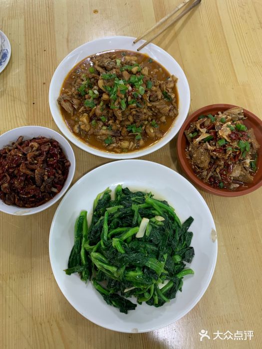 长临河古镇福味轩土菜馆(长临河店)特色杂鱼锅图片