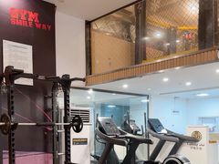 -思迈威健身(积玉桥万达店)