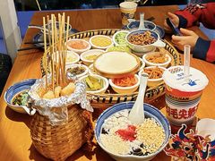 -包整·丝娃娃(一览甲秀楼风景店)