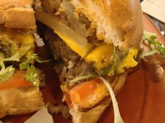 -LESCEDARS Brasserie Bistro香柏树