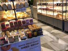 面包甜点陈列柜-BreadTalk面包新语·烘焙蛋糕(星河城店)