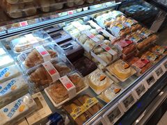 -盒马鲜生(丁香国际店)