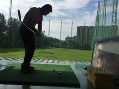-银涛高尔夫练习场(徐泾店)