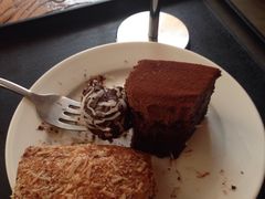 -Gloria Jean's Coffees