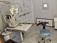 -J-Optical佳视明眼镜·蔡司视觉(青岛金茂览秀城店)