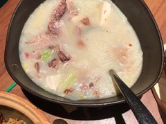 鸭架炖白菜豆腐汤-青年公社烤鸭(宝杨宝龙广场店)