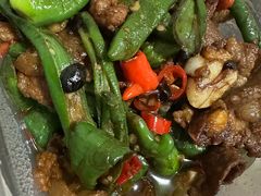 长沙辣椒炒土猪肉-嘉丰湘菜馆(芳群园店)
