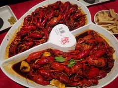 -龙巢盱眙龙虾·牛蛙·烧烤宵夜(八卦岭店)