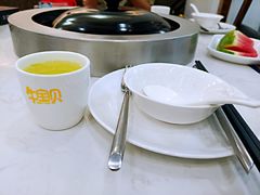 餐具摆设-牛宝贝秘制鲜锅(吾悦广场店)